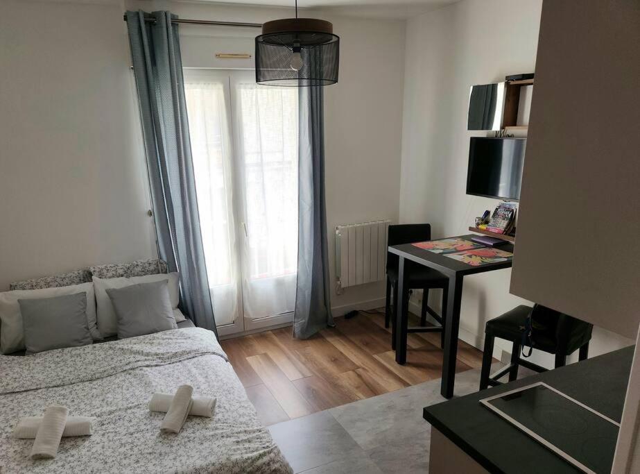 Petit Studio En Plein Centre-Ville De Vendôme Eksteriør billede